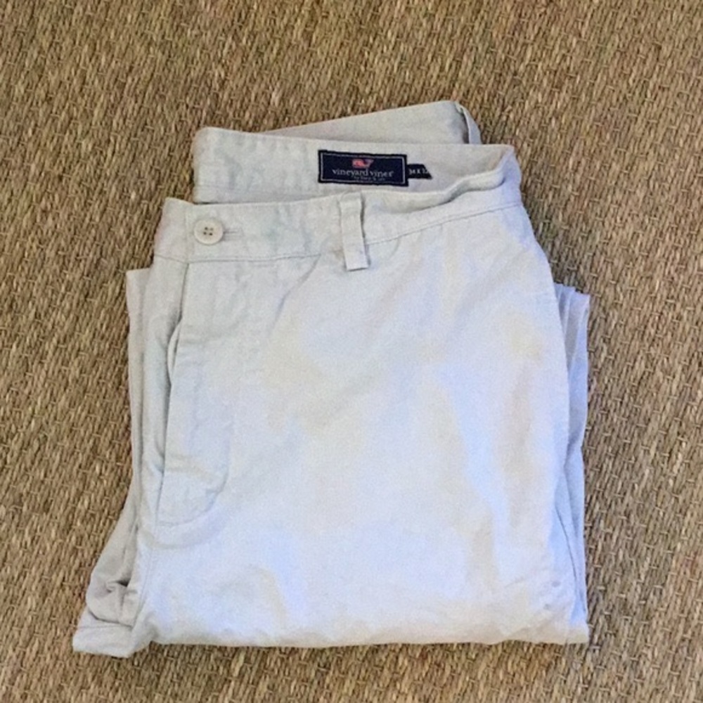 Vineyard Vines Chino stone khaki pants, flat front gently worn 34/32 not altered